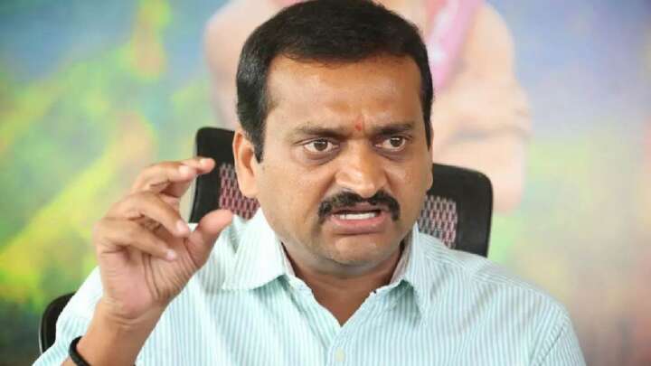 At ‘Telusu Kada’ success meet, Bandla Ganesh makes funny remarks about SKN; video goes viral on social media.