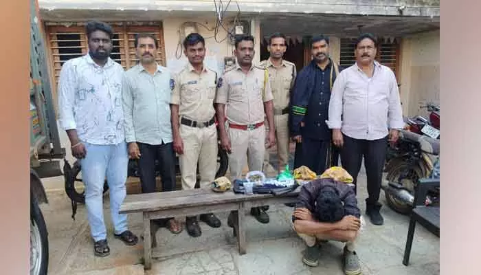 100 grams of cannabis seized from Ramavat Kishan in Amrabad Mannanuru; report sales info at 8712658874.