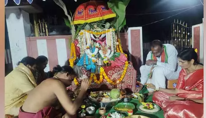 In Karthika month, the Shiva-Parvati Kalyanam was grandly performed at Kashi Annapoorna Visweshwara Temple with large devotee participation.