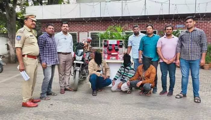Three criminals from Gujarat were caught in Hyderabad while planning major thefts. They committed bike thefts and burglaries targeting cash and jewelry.