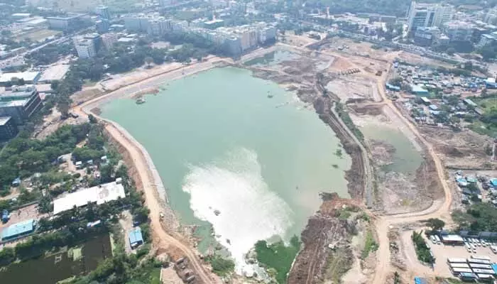 Tammidikunta Lake in Madhapur expanded to 29 acres; new park, play areas, and shaded spaces to attract visitors.