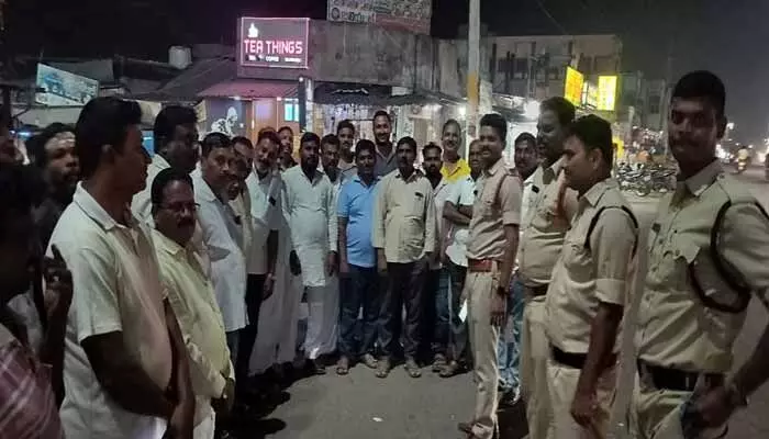 SI Med Prasad urges all parties to cooperate for peace and security during upcoming local elections in Burgampadu.