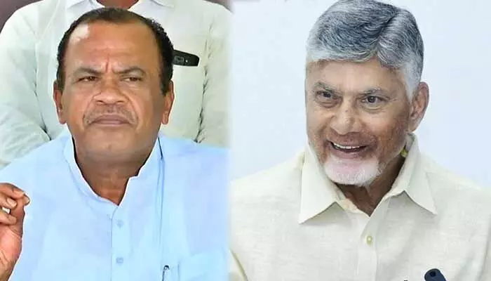 Telangana Minister Komati Reddy met AP CM Chandrababu in Hyderabad, inviting him to the Telangana Rising Summit.